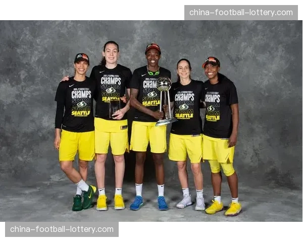 WNBA历史25大时刻特辑发布，纪念联盟成立三十周年